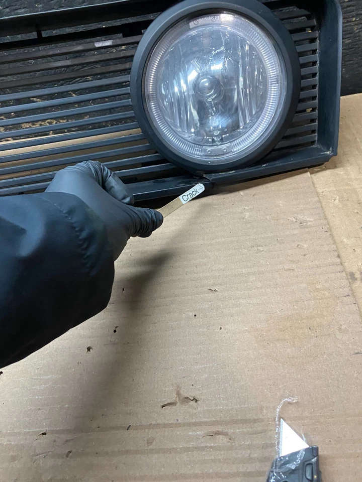 Parrilla superior delantera Ford Mustang 2005 a 2009 OEM U7920 PS Foto 4 de 4