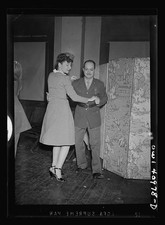 Photo:WWII Army Soldier Dancing with Woman 1940s Studio Photo
