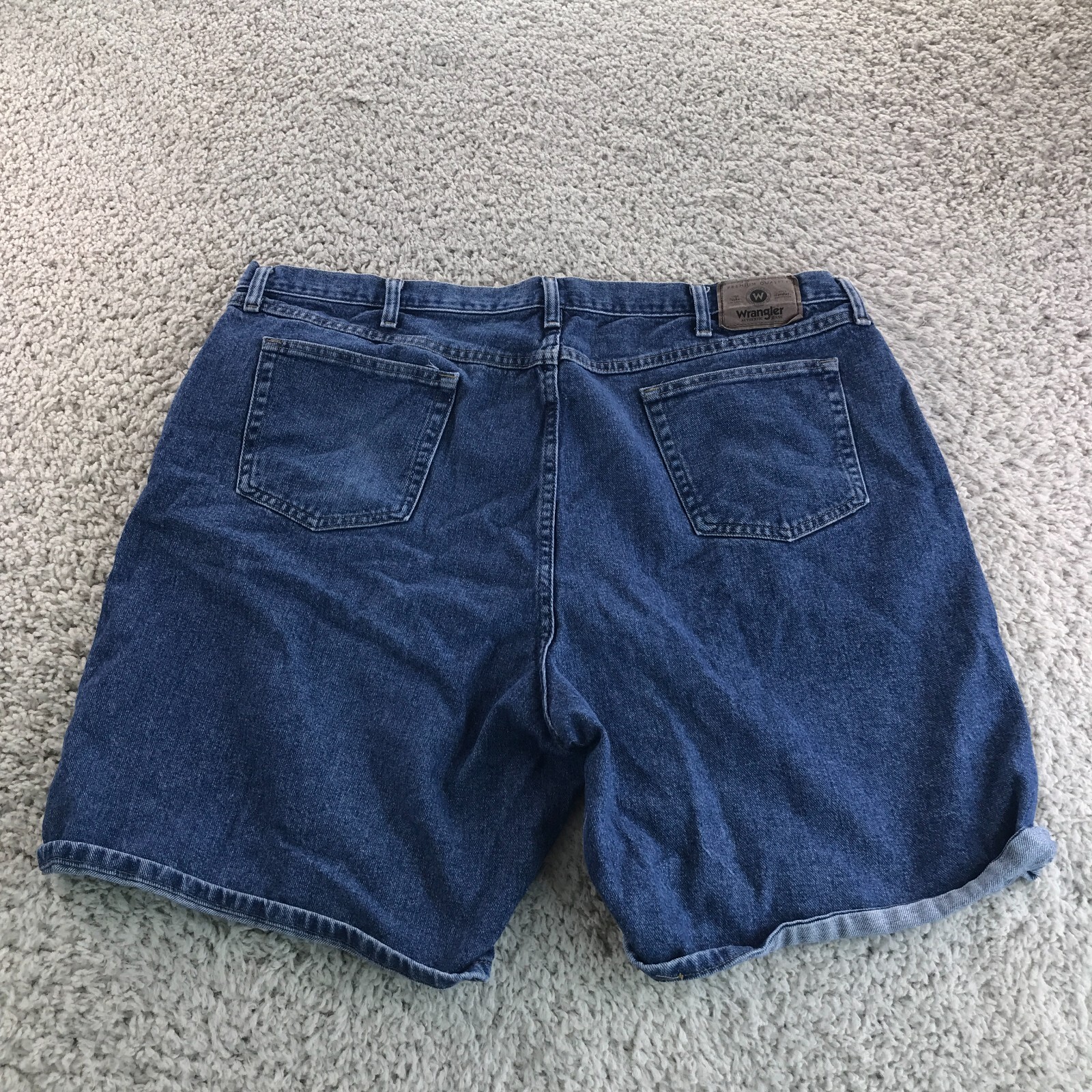 Wrangler Jeans Shorts men 46 relaxed fit zip closure … Gem