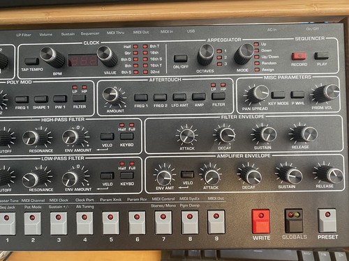 Sequential Prophet 6/ Desktop - Bild 2 von 5