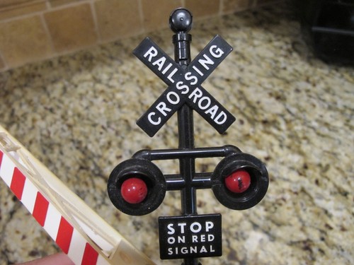 Lionel O Gauge Train RR Crossing Railroad Signal Gate 262 ~untested - Picture 10 of 13