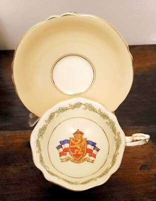 Rare Paragon Patriotic Series Tea Cup And Saucer The Lion Has Wings Gold Trim