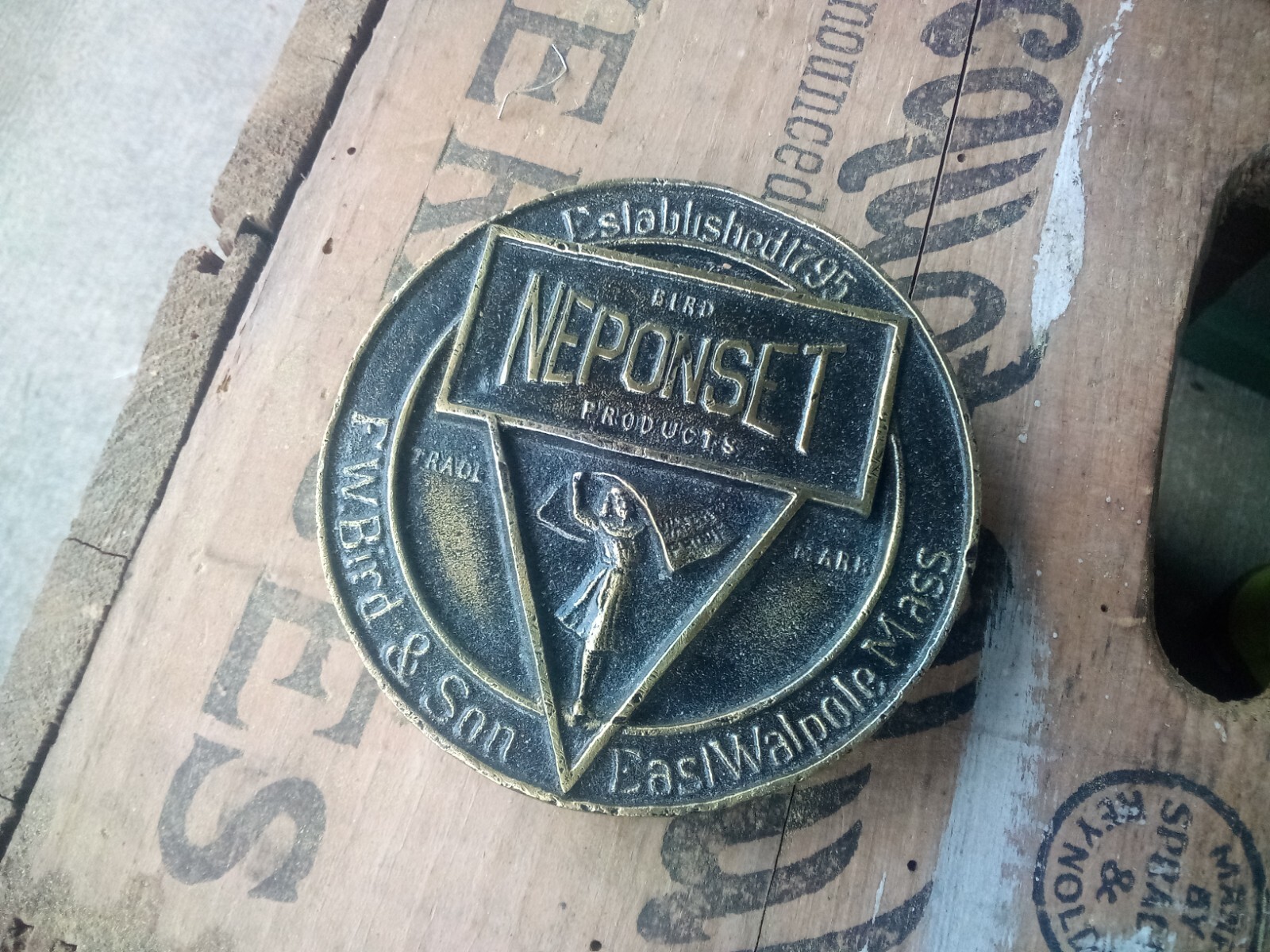 VINTAGE BRONZE F.W. BIRD & SON EAST WALPOLE MASS NEPONSET EST 1795