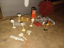 Ho N Scale Train Yard Lot Tree Lady Detour Speed Limit Signs See Photos Vintage