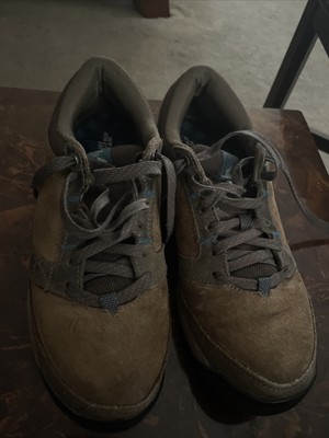 NEW BALANCE Women Light Hiker 910 Brown 