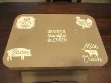 COUNTRY WORKS VINTAGE WOODEN MILKING STOOL DECORATED WITH COW,PIG CHICKEN FARM