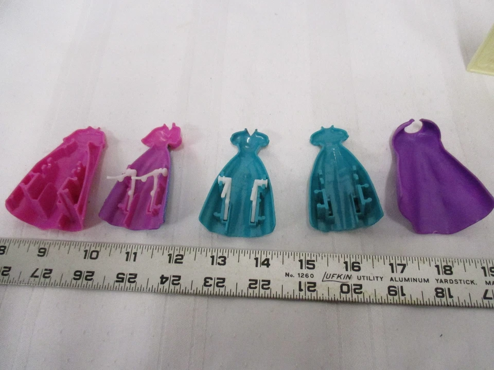 Elsa & Anna Cetro Reina Vestido Abrigo de Nieve Vestido Pared Espejo Disney Juguete Divertido Foto 4 de 4