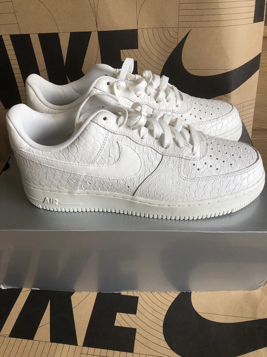 Nike Air Force 1 Low '07 LV8 White - 718152-106 for Sale