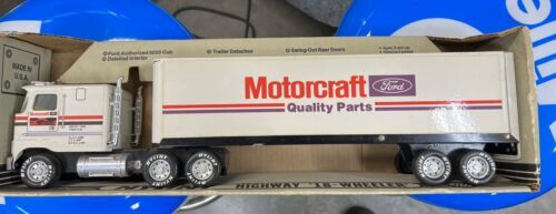 NYLINT PERMATEX GMC * 18 WHEELER TRACTOR TRAILER 22” No. 911-Z BIG