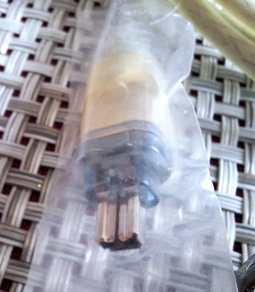 Apple Firewire 400 6-Pin to 4-Pin 1394 Cable (590-2286) For PC/Apple DV Camera - Image 3 of 3