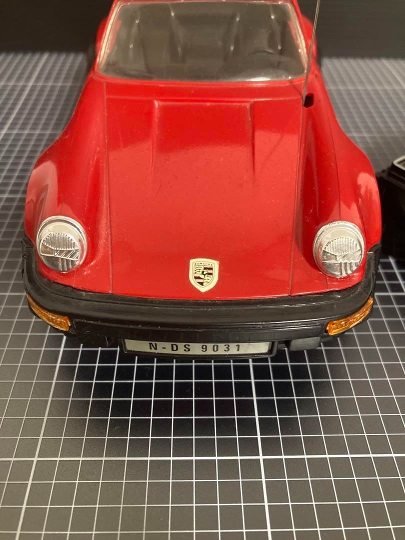 Taiyo R/C Porsche 911 Style Red RC Car w/ Remote Control Vintage