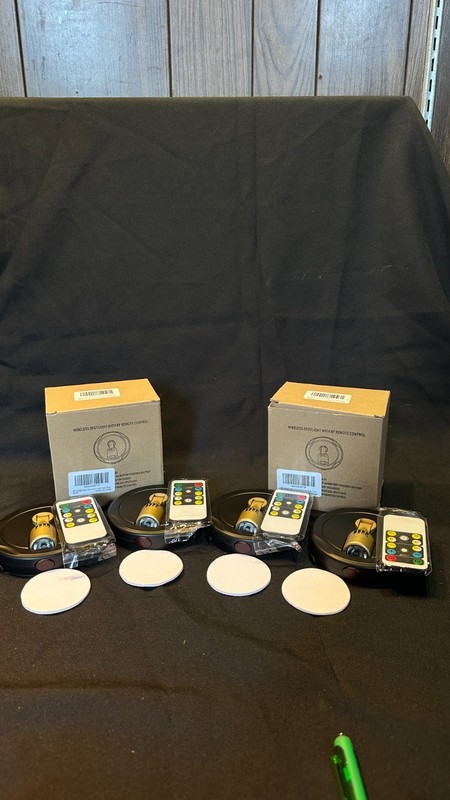 Wireless LED Spotlight with RF Remote Control - Battery Powered Display Light 
