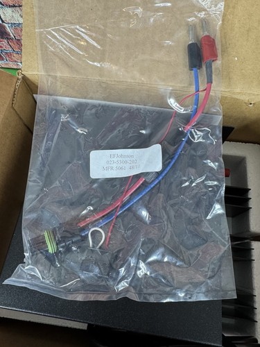 Nowy zasilacz Astron SL-15R-EFJ, 13,8 VDC 15 AMP z kablem zasilającym EF Johnson - Zdjęcie 4 z 13