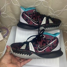 Nike  Kyrie 7 " Pixel Camo" size 5 Y