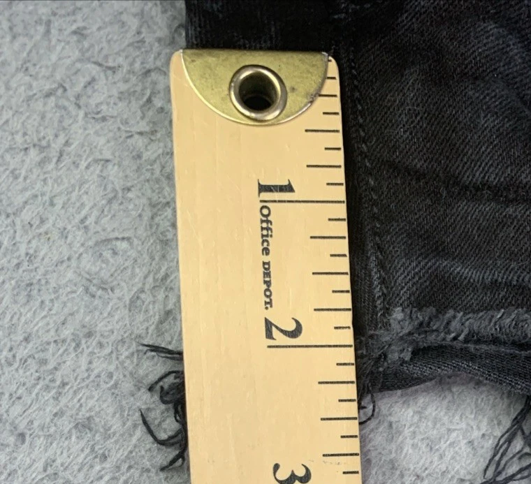 True Religion Shorts Womens Size 25 Joey Low Rise Cut Off Black Raw Hem Short - Image 4 of 4