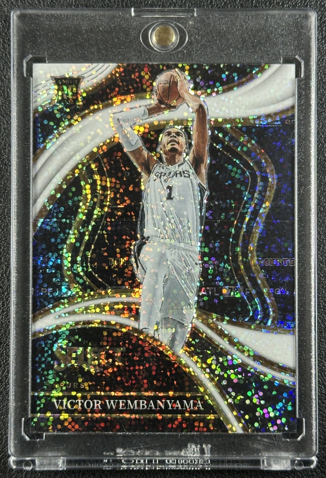 VICTOR WEMBANYAMA 2023-24 PANINI SELECT #288 WHITE SPARKLE PRIZM SP RC COURTSIDE