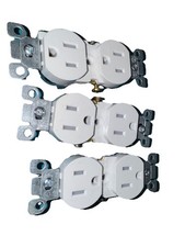 Lot of 23 Leviton 15A 125V Duplex Outlet NEMA 5-15R White Used Good Condition