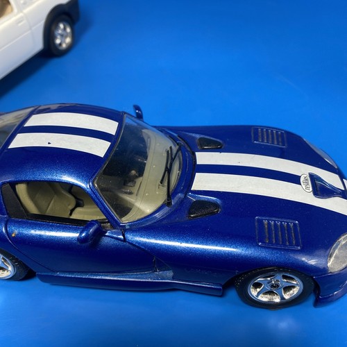 Burago 1/24 land rover freelander & Viper Gts Coupe Lot Of 2 - Picture 3 of 19