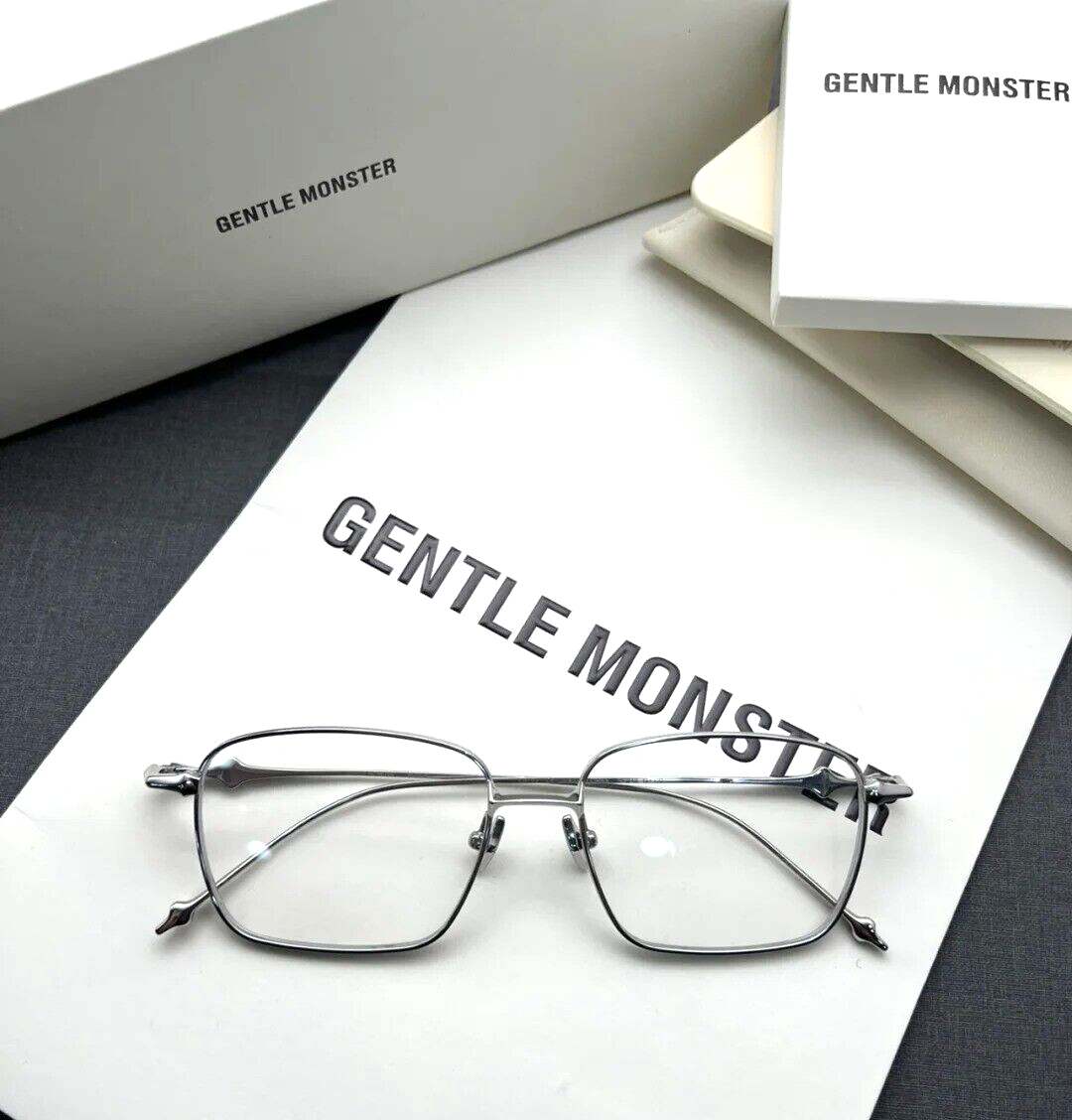 GENTLE MONSTER ABA (Gentle Monster Aba 031 square-frame GENTLE MONSTER ABA (Gentle Monster Aba 031 square-frame