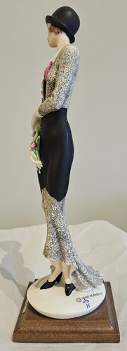 Statuetta Giuseppe Armani Signora con Fiori Firenze Italia 10,25" Eccellente - Foto 4 di 5