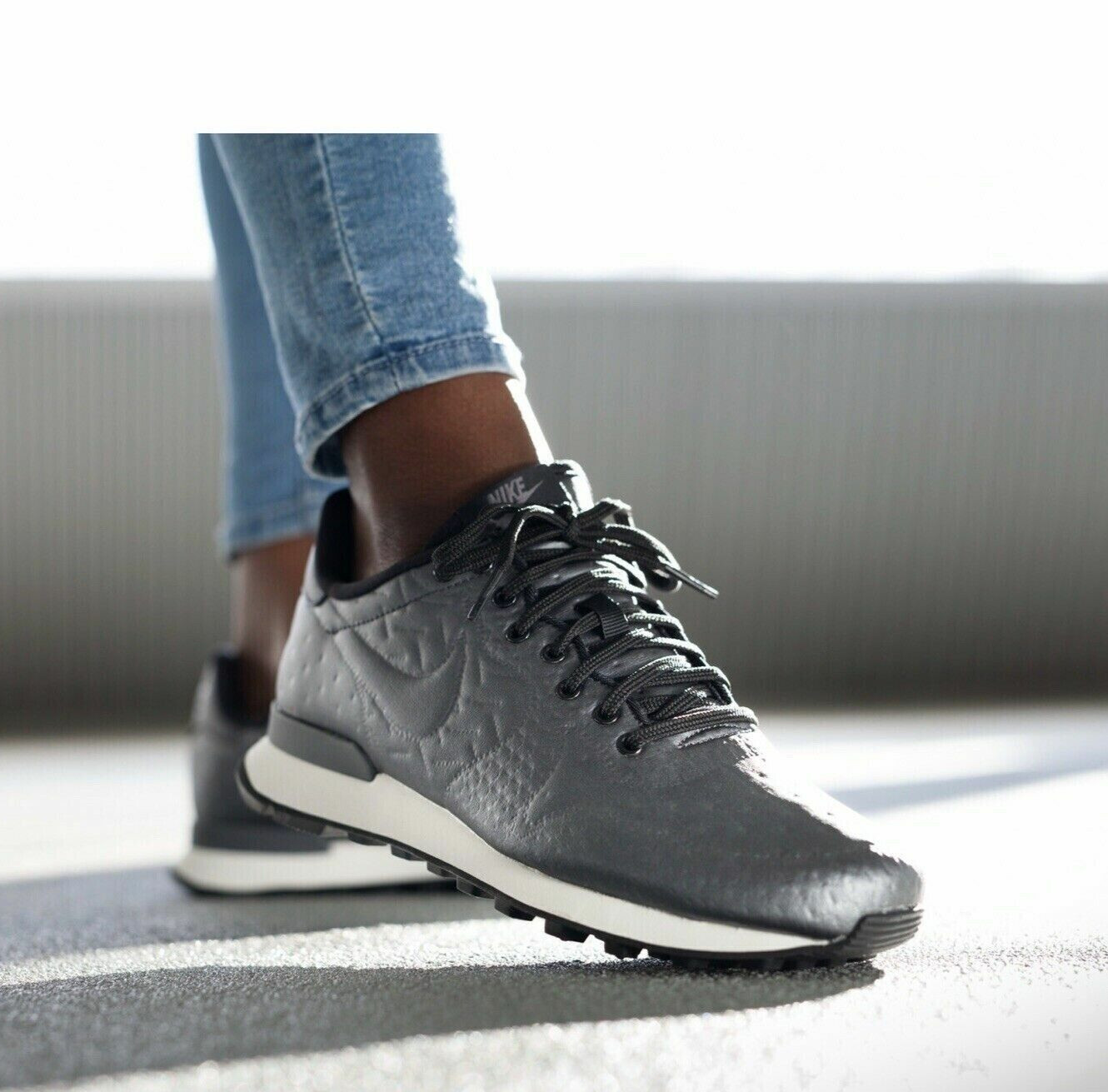 NIKE INTERNATIONALIST JCRD SIZE UK 4 EUR 37.5 (859544 002) METALLIC HEMATITE