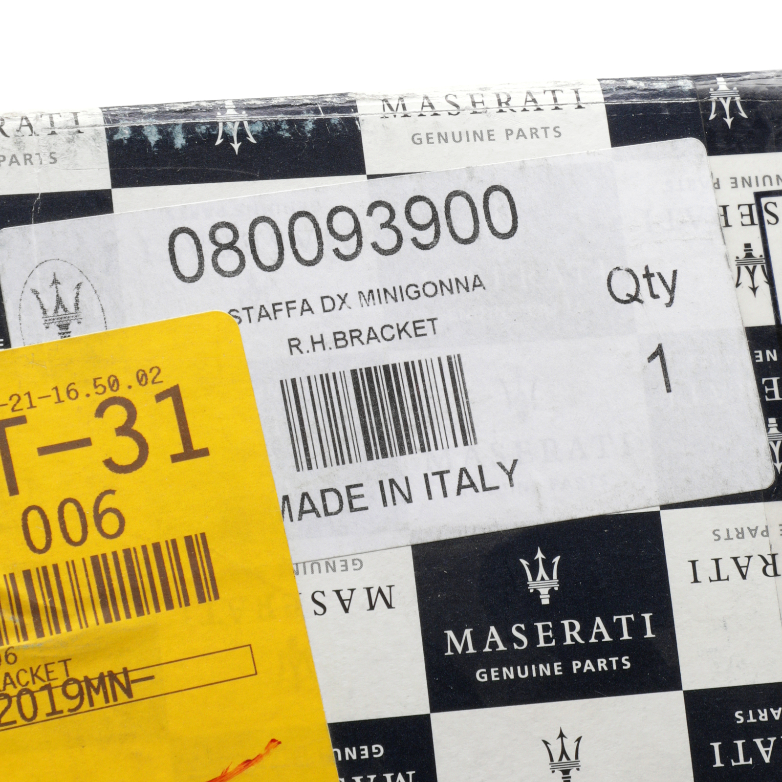 GENUINE MASERATI 2007-17+ GranTurismo Right Side Skirt Molding Bracket 80093900