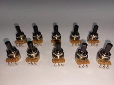 25 K Ohm Audio Taper Potentiometer ,1/4 Inch D shaft, Lot of Ten (10) pieces 