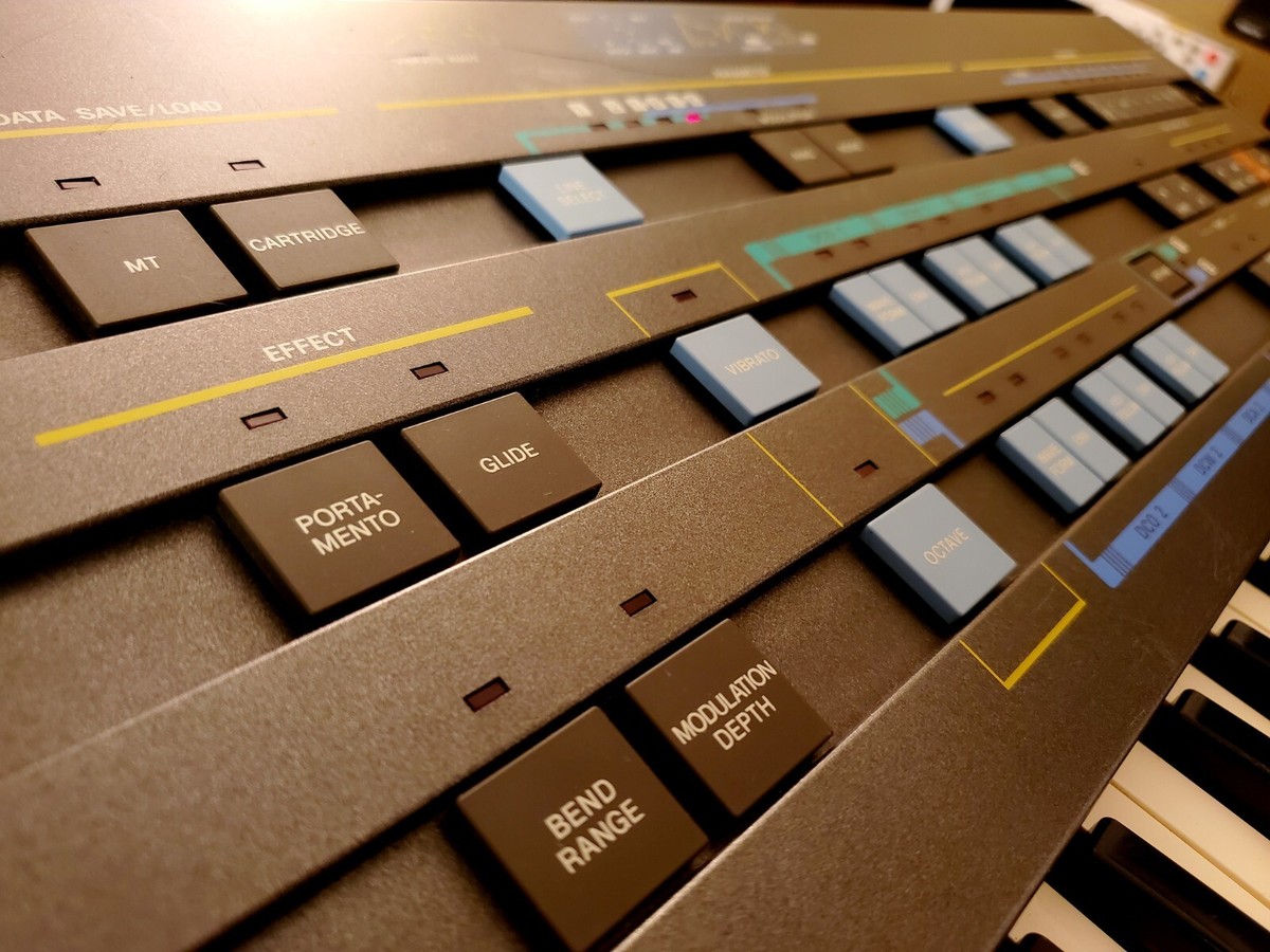 CASIO CZ-5000 SUPER RARE SYNTHESIZER FULLY SERVICED AND IN AMAZING