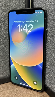 iPhone X A1865 64GB (Unlocked)  Space Gray