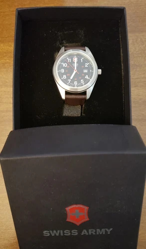 VICTORINOX Swiss Army Garrison 241084 Brown Leather Strap *NEW - Picture 6 of 17