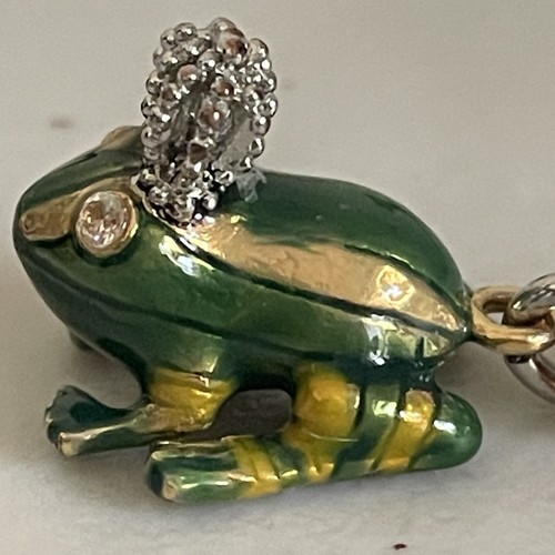 Juicy Couture Charm Crowned Frog Prince Green Rhinestone Eyes Rare Y2K - Picture 8 of 12