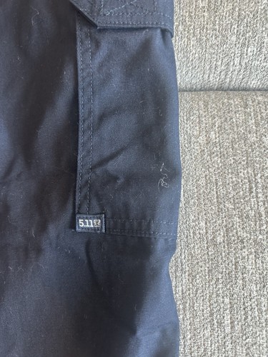 Pantaloni cargo 5.11 Tactical Taclite Pro vestibilità rilassata blu navy taglia 46x32 - Foto 14 di 16