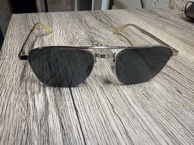 Gucci Sonnenbrille Aviator Silber