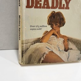 Kiss Me Deadly Mickey Spillane 1967 Signet Q6492 Vintage Paperback Mike Hammer