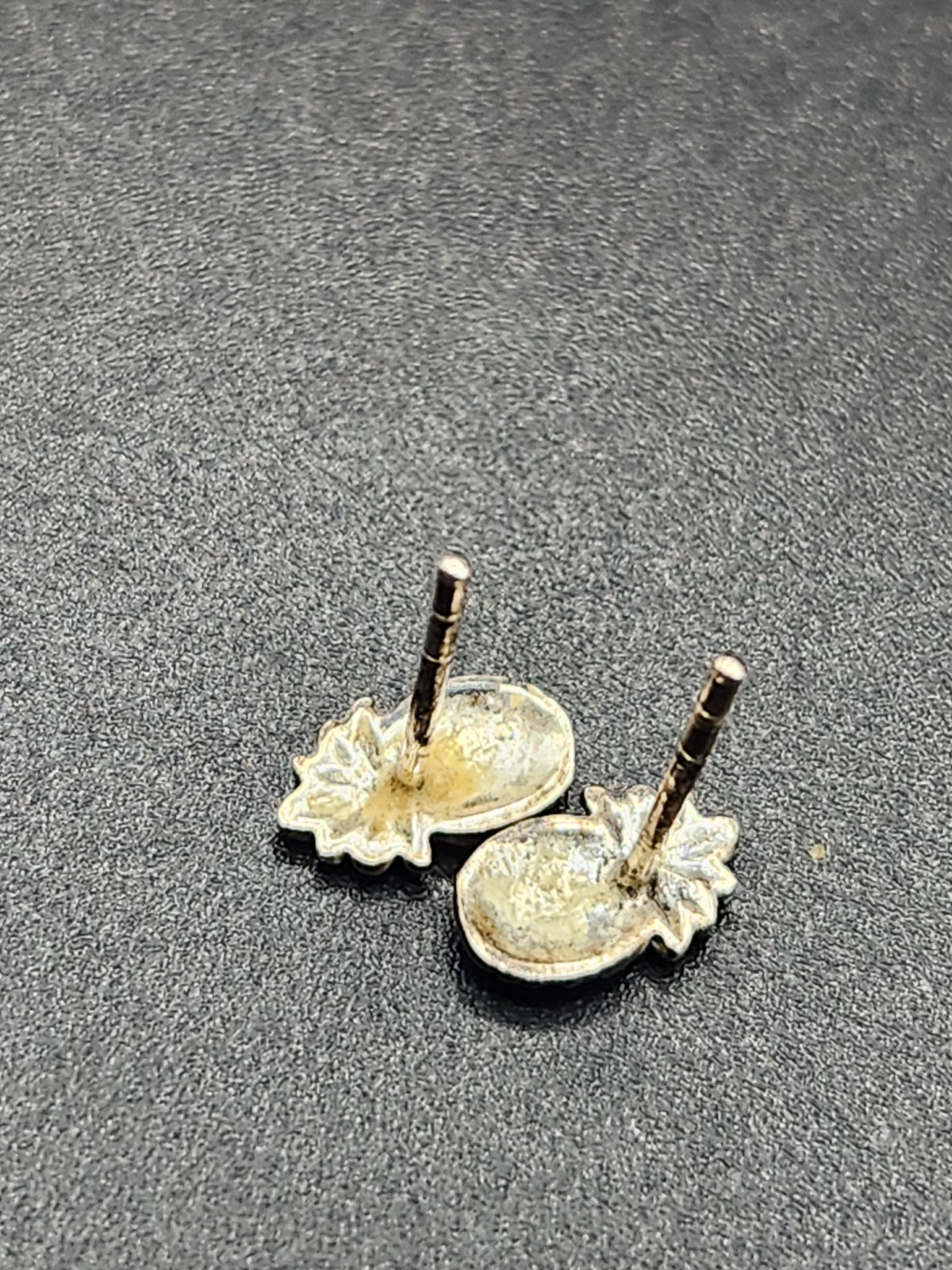 Small Sterling Silver Pineapple-Shaped Stud Earri… - image 8