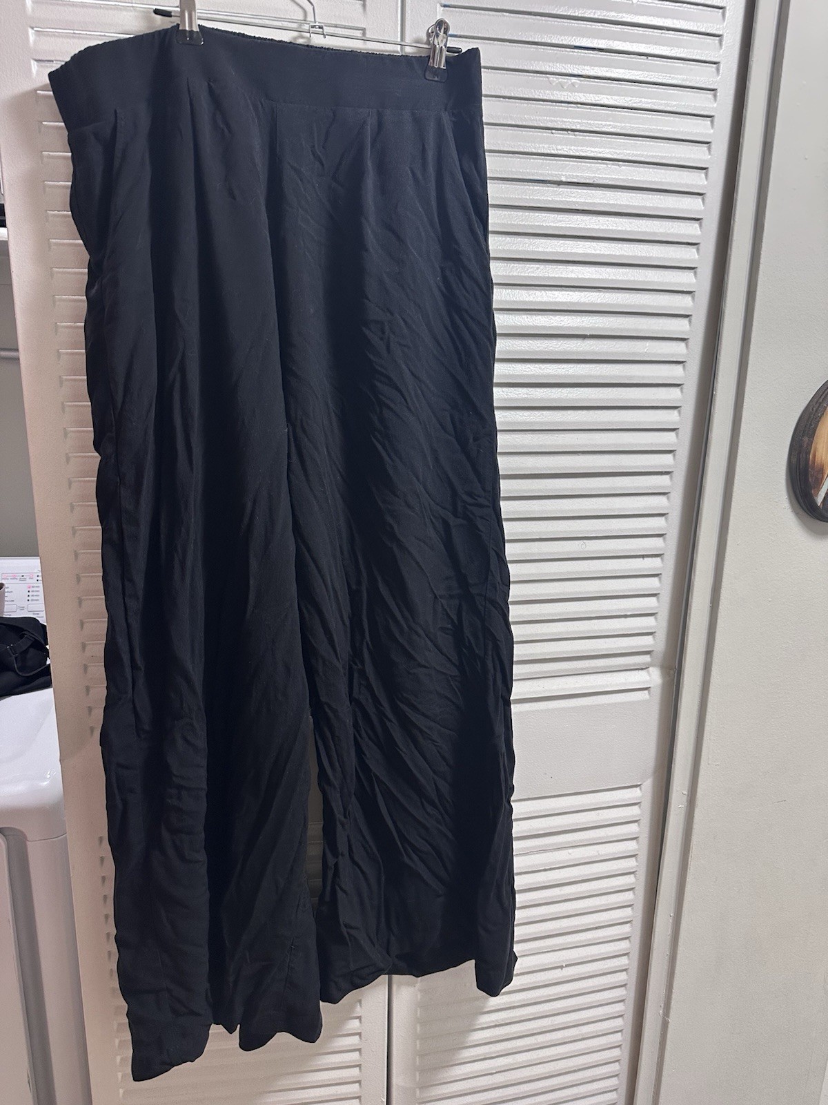 Torrid Black Wide-Leg Pants – Size 0R (12) – Lightweight & Flowy