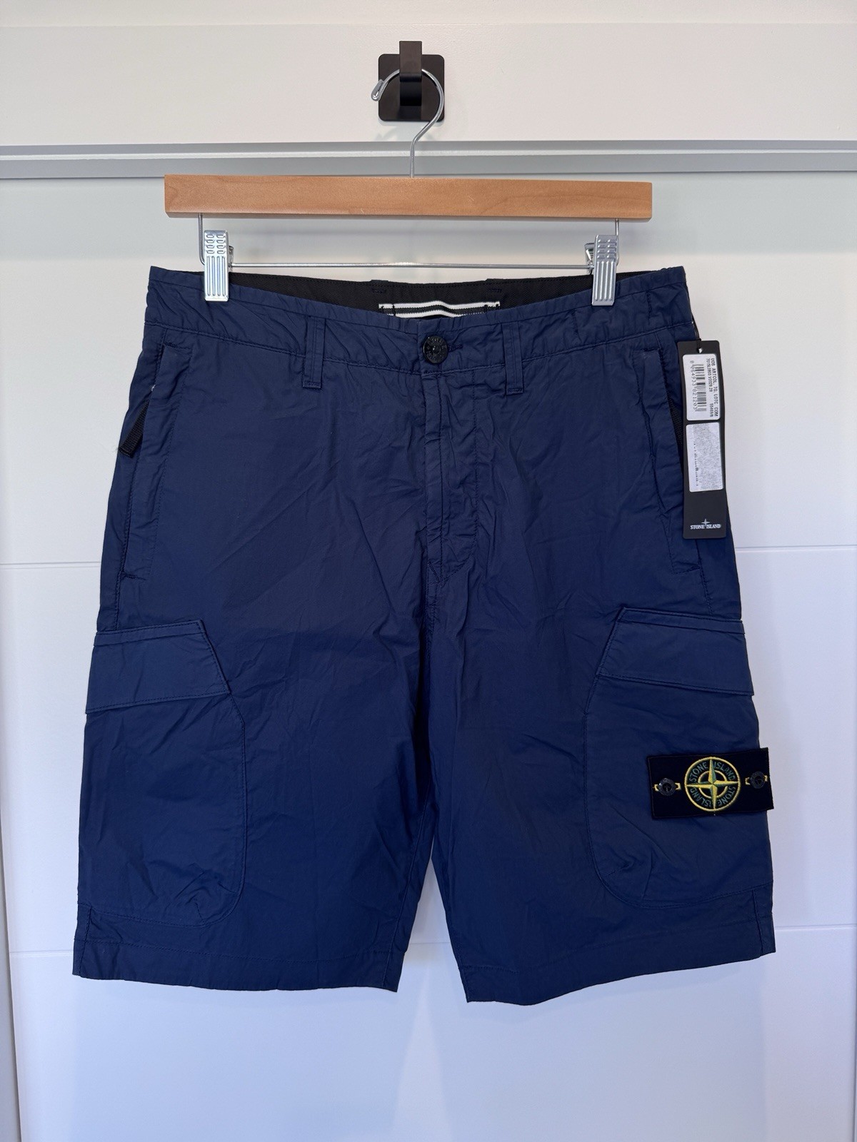 Stone Island Mens Navy Blue Bermuda Cargo Shorts Size 30 Type RE (fits 28-30)