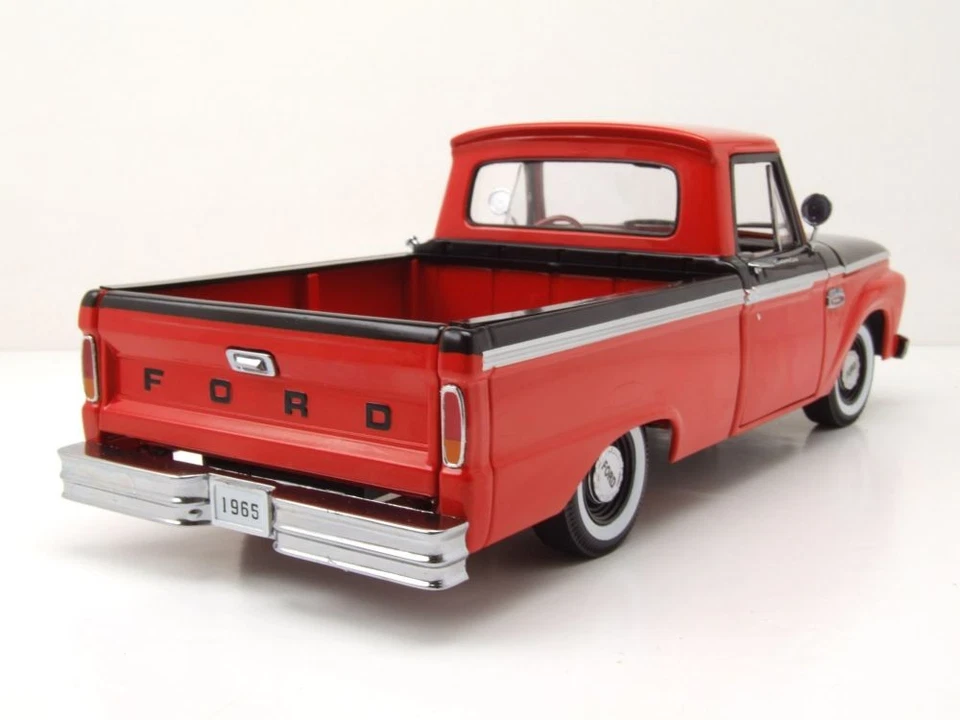 Ford F-100 Personalizzato Cab Pick Up 1965 Nero Rosso Modellino Auto 1:18 - Immagine 2 di 4