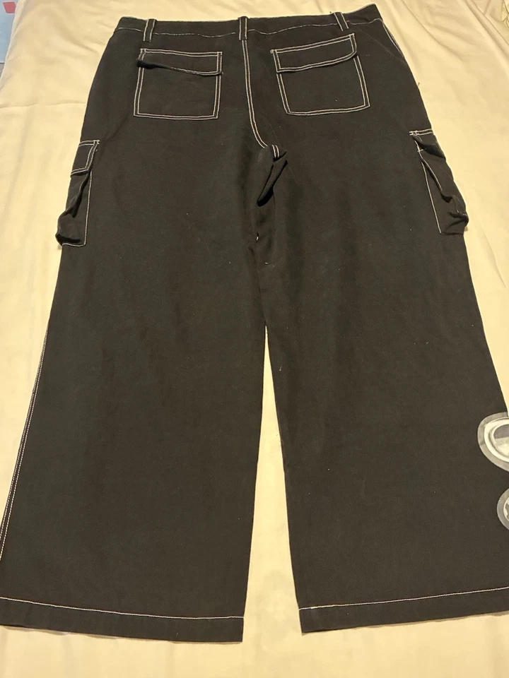 CALÇA CARGO PAUL FRANK JULIUS PRETA Tamanho XL Ótimo Estado Ver Fotos - Imagem 3 de 4