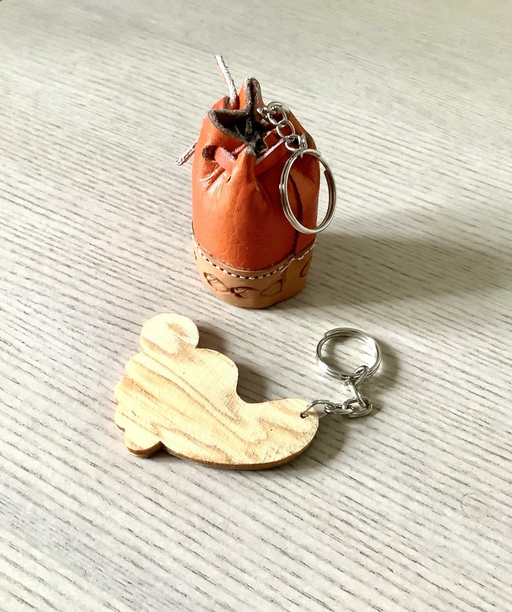 SET OF 2 HONDURAS HANDMADE KEY CHAINS - WOOD AND LEATHER MATERIAL