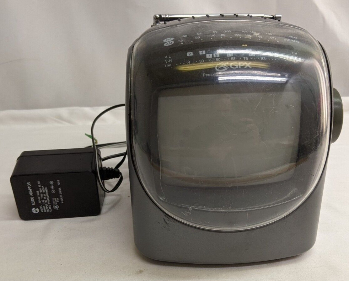 Vintage GPX TVP2 Black & White 5" Portable TV With AM FM Radio    LW