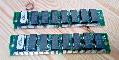 Older PC memory 2x 4Mb 62G6580