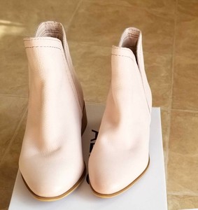 white mountain barlow bootie