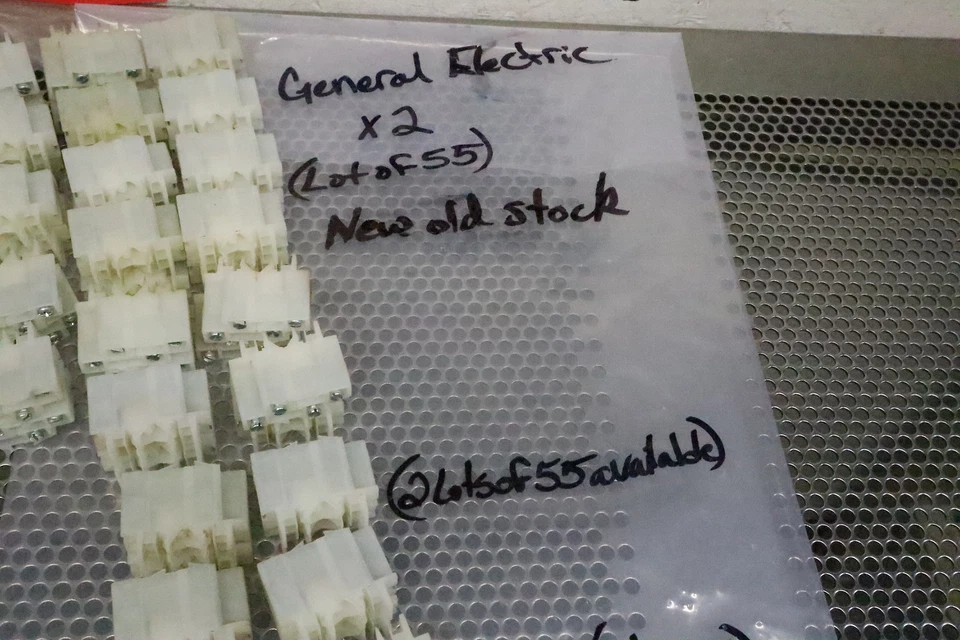 General Electric X2 Terminal Blocks New Old Stock (Lot of 55) See All Pictures - Image 2 of 4
