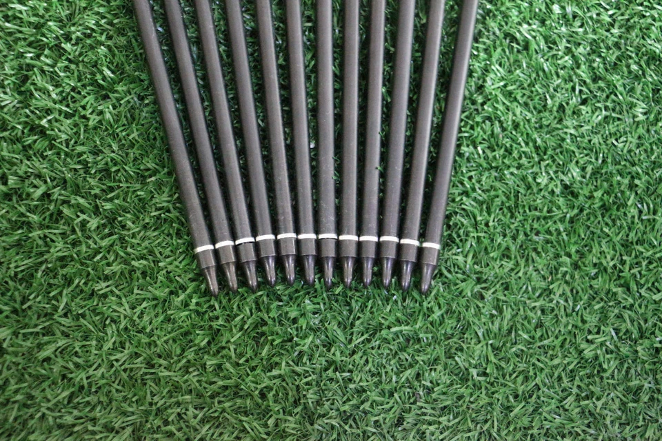 12pcs Handmade Hunting 33" Carbon Arrow True Feather Screw Field Point Spine 500 - Image 3 of 4