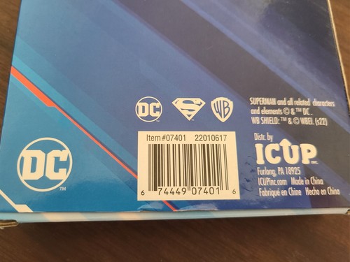 BANDEJA DE CUBO DE HIELO SUPERMAN SHIELD DC JELL-O - Imagen 4 de 4