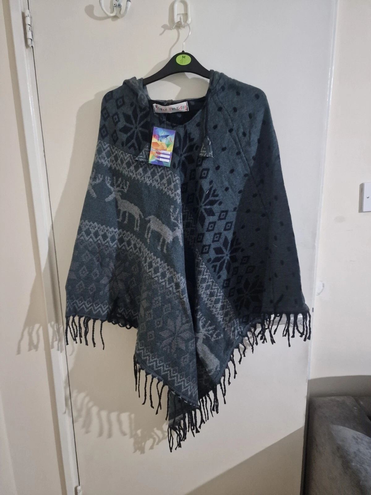 Hooded Poncho autumn winter lightweight for unisex onesize
Opens in a new window or tab