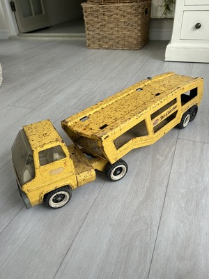 Vintage 1970er Tonka Autoträger gelb gepresster Stahl 27,5 Zoll gepresster Stahl