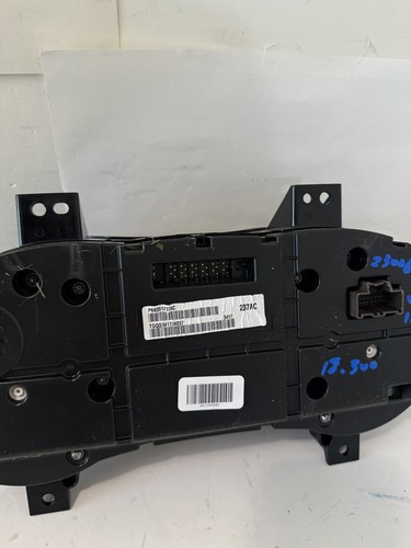 2018 Chrysler 300 SPEEDOMETER INSTRUMENT CLUSTER 3.6L OEM 68351237AC 44742KM - Picture 7 of 8