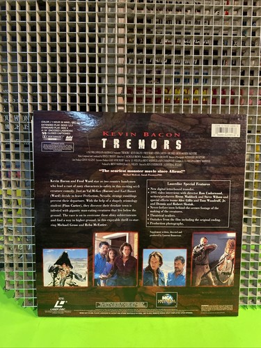 Tremors (Laserdisc, 1996) Signature Collection Letterboxed Edition 2 Disc Horror - Picture 3 of 4